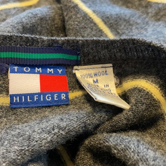 Tommy Hilifiger vintage 100% cozy wool sweater .. - Picture 4 of 4